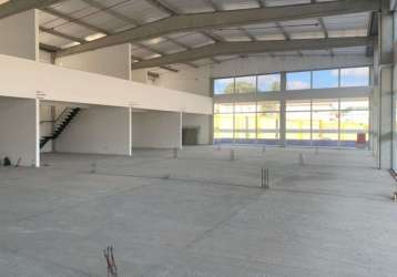 Loja - 156 m² -  vagas de estacionamento