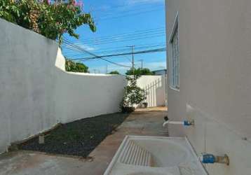 Casa nova de 2 dmts com portao e muro jardim aroeiras