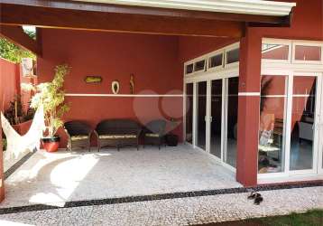 Linda casa com três suítes, morumbi