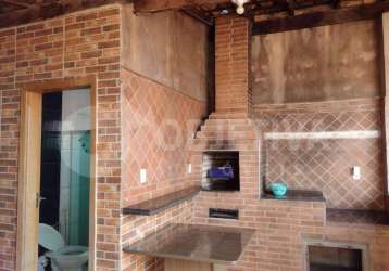 Casa estilo sobrado disponível para venda no bairro santa mônica em uberlândia
