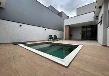 Oportunidade ! piscina com fino acabamento em terreno maior 275m2