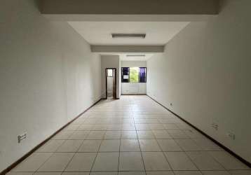 Locação | sala ed. benedito correa de oliveira com 33,56 m², 1 vaga(s). zona 01, maringá/pr