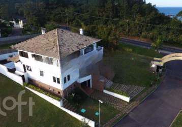 Casa em condomínio fechado com 5 quartos à venda na rua jornalista manoel menezes, 2129, itacorubi, florianópolis, 576 m2 por r$ 3.975.000