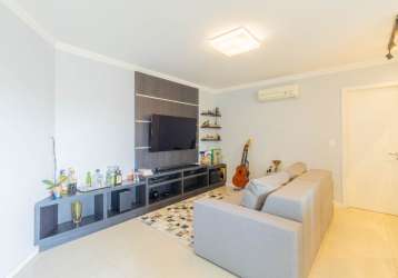 Excelente apartamento mobiliado com 1 suíte mais 2 quartos à venda no bairro anita garibaldi em joinville - sc por r$ 540.000,00.