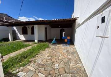 Casa com 4 dormitórios para alugar, 185 m² por r$ 2.160,00/mês - ilha dos araújos - governador valadares/mg