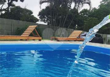 Linda chácara com piscina e área gourmet na região de mairiporã