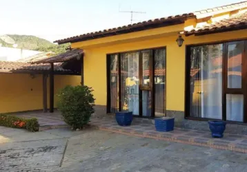 Casa com 3 dormitórios à venda, 235 m² por r$ 780.000,00 - maravista - niterói/rj