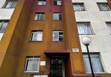 Apartamento com 2 quartos para alugar no paranaguamirim, joinville  por r$ 1.000