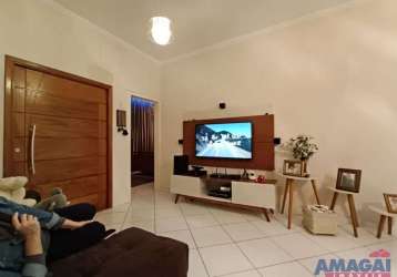 Casa com 3 quartos à venda no residencial village santana, guaratinguetá  por r$ 689.000