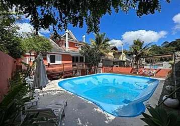 Casa com 5 quartos à venda na rodovia jornalista manoel de menezes, praia mole, florianópolis por r$ 2.500.000
