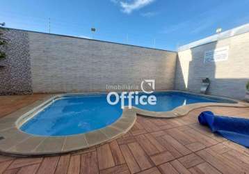 Casa com 3 quartos e piscina à venda, por r$ 450.000 - vila jaiara - anápolis/go