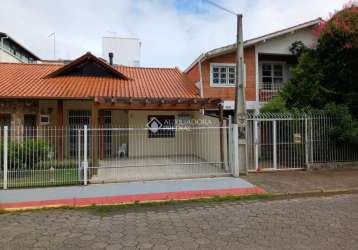 Casa com 4 quartos à venda na rua joel moura, 192, canasvieiras, florianópolis, 98 m2 por r$ 1.800.000
