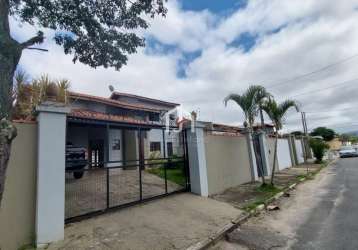 Casa com 3 quartos à venda no jardim residencial doutor lessa, pindamonhangaba  por r$ 900.000