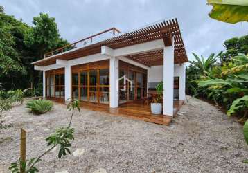 Casa em condomínio fechado com 4 quartos à venda na praia do itamambuca, ubatuba  por r$ 3.600.000