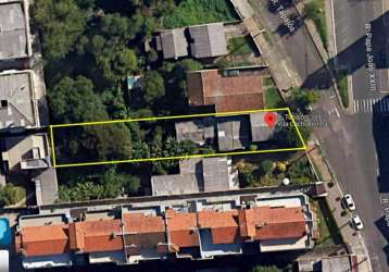 Terreno de 650m² em frente à igreja matriz de cachoeirinha. &lt;br&gt;possibilidade de anexar terreno vizinho para construção prédio grande de uso comercial, residencial.&lt;br&gt;medidas aproximadas 