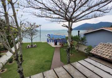 Casa frente mar a venda com 4 dormitórios sendo 2 suítes no ribeirão da ilha - florianópolis/sc