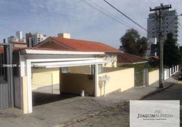 Casa para venda em florianópolis, agronômica, 4 dormitórios, 1 suíte, 5 banheiros, 6 vagas