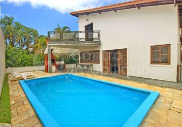 Casa à venda com piscina e 3 quartos em peruíbe, no bairro bougainvillee iii