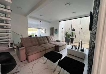 Sobrado com 3 dormitórios à venda, 200 m² por r$ 950.000,00 - condomínio reserva das paineiras - itapetininga/sp