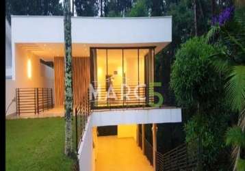 Casa em condomínio fechado com 2 quartos à venda na rua tomi saburo yamamoto, arujázinho iv, arujá, 300 m2 por r$ 2.700.000