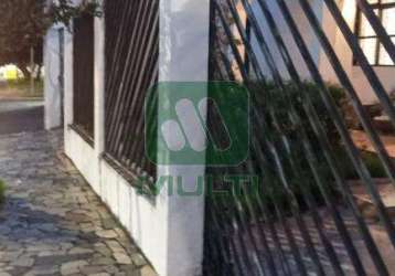 Casa com 3 quartos à venda no tubalina, uberlândia  por r$ 600.000