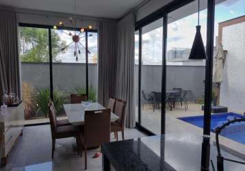 Casa para venda em residencial portal do lago de 173.00m² com 3 quartos, 3 suites e 2 garagens