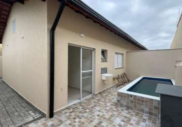 Conforto residencial: casa em condomínio com churrasqueira e piscina privativa em cibratel 2, itanhaém, a 800 metros da praia.