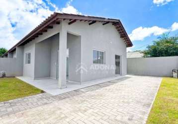 Casa de esquina com espaçoso terreno, 2 dormitórios à venda, 64,40m² por r$ 289.000 - piçarras - guaratuba/pr