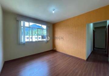 Apartamento com 3 quartos para alugar na rua mariana, tijuca, teresópolis, 56 m2 por r$ 1.400