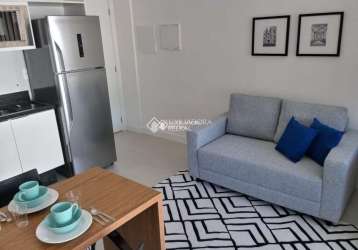 Apartamento com 1 quarto para alugar na rua maria eduarda, 144, pantanal, florianópolis, 28 m2 por r$ 3.300