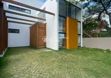 Casa com 3 quartos para alugar na vitor carlos nauck, 12, centro, garopaba, 120 m2 por r$ 4.500