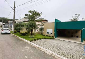 Casa nova com 660m² a.t à venda  por r$ 1.298.000 - parque delfim verde - itapecerica da serra/sp