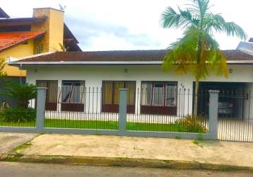 Casa à venda no bairro glória - joinville 1 suíte(s) e 3 dormitório(s) -1.200.000,00