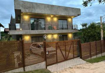 Casa com 4 quartos à venda na geral do rosa - ibiraquera, 10, praia do rosa, imbituba, 290 m2 por r$ 980.000