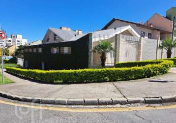 Casa com 4 quartos à venda na rua bororós, 1026, portão, curitiba, 222 m2 por r$ 1.600.000