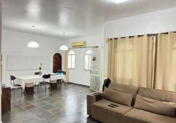 Casa com 3 quartos à venda no adrianópolis, manaus , 318 m2 por r$ 700.000