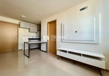 Apartamento com 02 quartos, 43m² e 01 vaga para locação no cristo rei!!