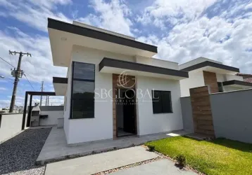 Casa de esquina na barra do saí com 02 quartos (01 suíte) em itapoá/sc