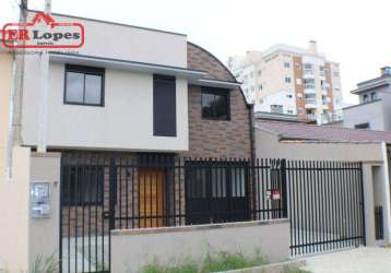 Sobrado com 3 dormitórios à venda, 166 m² por r$ 850.000,00 - bacacheri - curitiba/pr