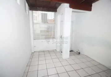 Sala comercial no centro