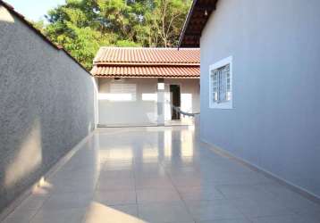 Casa térrea 150 m2 área útil e 282,62 m2 de terreno, 3 dormitórios, 2 banheiros, 4 vagas
