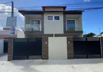 Alugo linda casa 2 suítes preto da praia de itaipuaçu