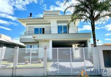 Casa com 2 pavimentos e 3 suítes à venda em florianópolis/sc