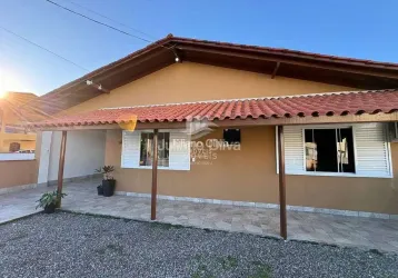 Casa com edícula a 200 metros do mar, barra do saí - itapoá/sc