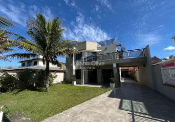 Sobrado com piscina - barra do saí