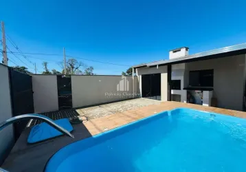 Casa com 02 dormitórios e piscina - rainha do mar!