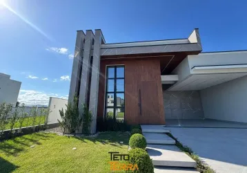 Casa alto padrão á venda no universitário em tijucas com 151m², 1 suíte master