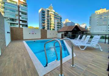 Cobertura tipo duplex  vista mar com piscina e mobiliado, centro de florianópolis!