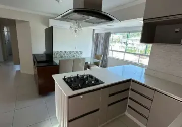 Apartamento semimobiliado 3 dormitórios bairro ressacada em itajaí.