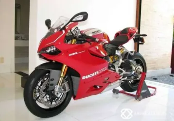 DUCATI SUPERBIKE